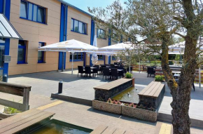  Sporthotel Neuruppin  Нойруппин